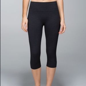 Lululemon In The Flow Crop Leggings